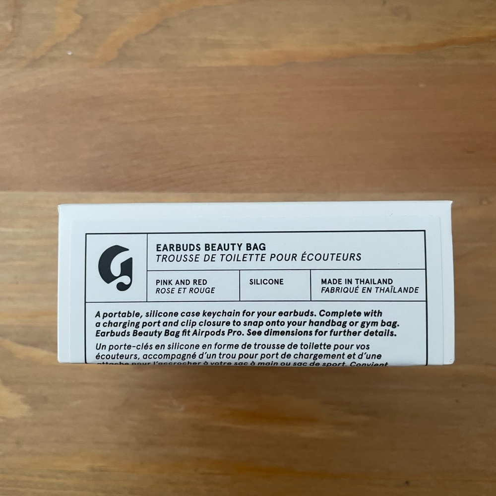 Glossier Earbuds Beauty Bag - Picture 3 of 7